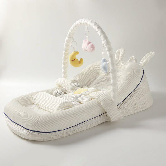 Baby crib | holder | luxury | elevation adjustment | toys